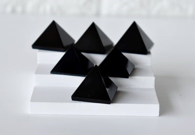 Black Agate Pyramids (Promote Courage and Self-Confidence)
