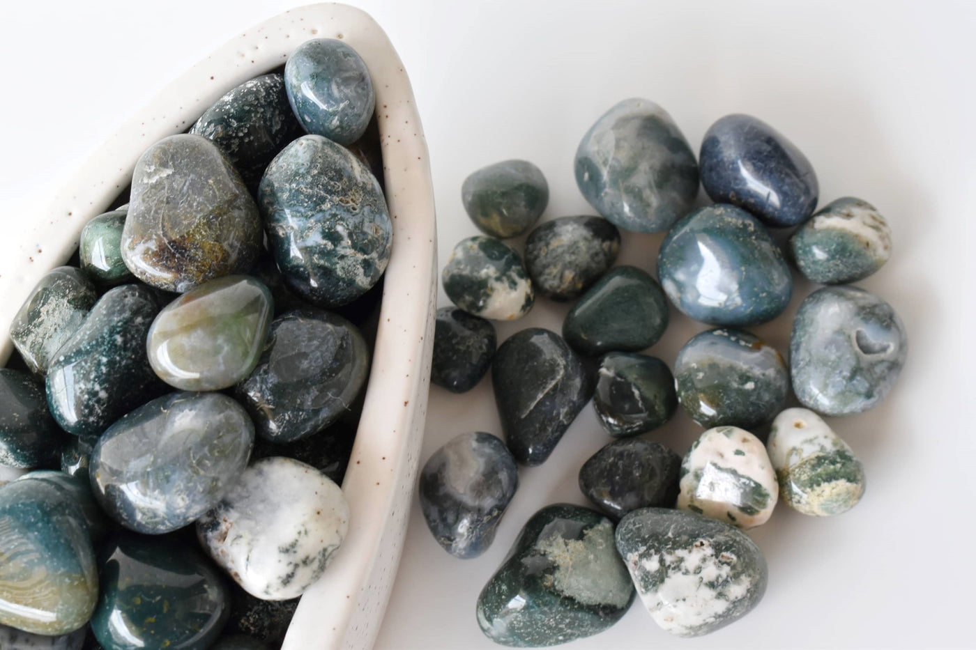 Moss Agate Tumbled Crystals (Generosity and Resolution)